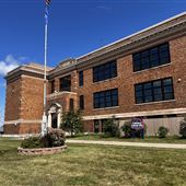Chisholm School