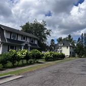 7 Bridges Road Neighborhood