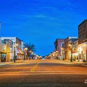 10th Street: Classic Main Street