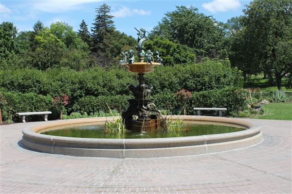 Lyndale Park Rose Garden