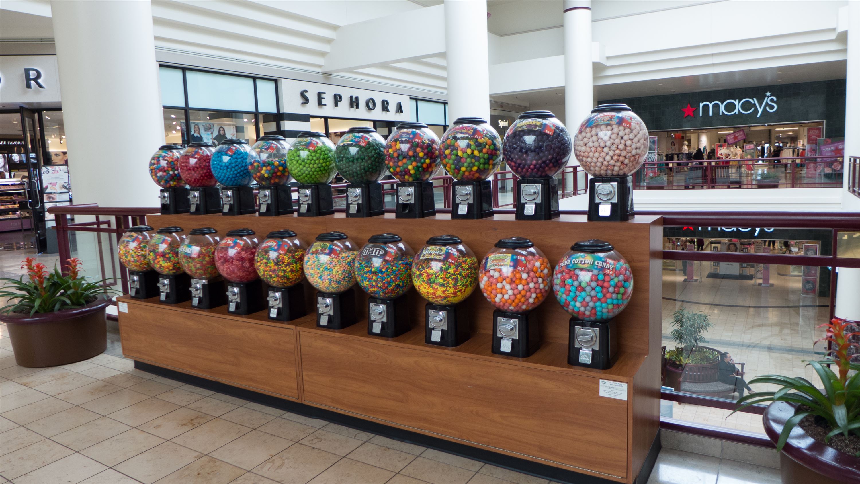 Restaurants Near Rosedale Shopping Center - mco0p24