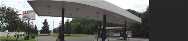 Jiffy's Gas Station