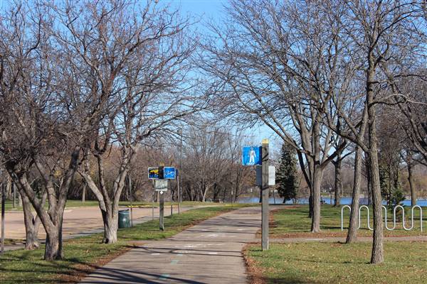 Lake Nokomis Park