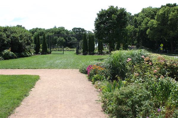 Lyndale Park Rose Garden